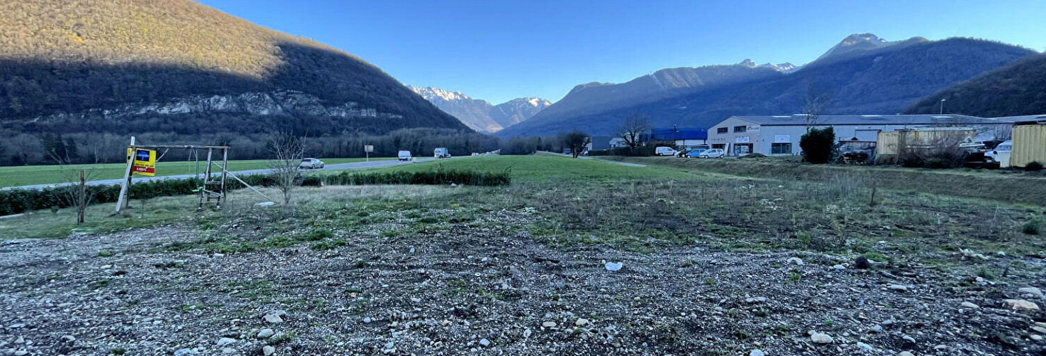 Terrain  500 m² à louer à Doussard (74210)