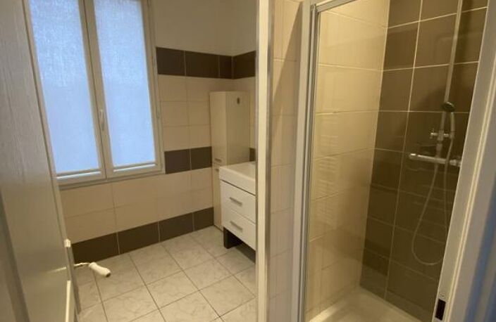 Maison - 83m ² — photo 3