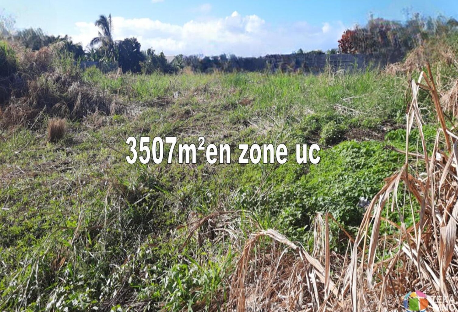 Vend Magnifique  terrain plat  3507m²  de zone UC  sur Saint-André — photo 1