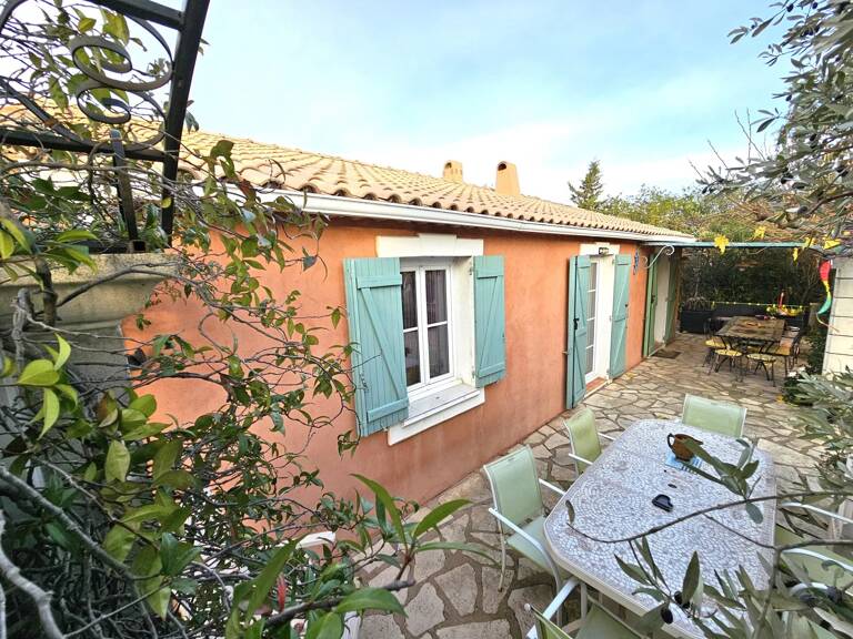 Villa de plain-pied / 3 chambres + 1 studio de 35m2 — photo 1