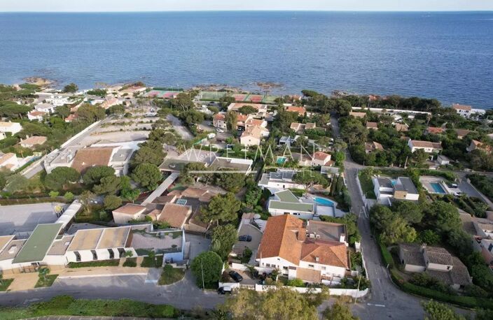 Villa impressionnante avec vue mer et un grand potentiel - Les I — photo 3