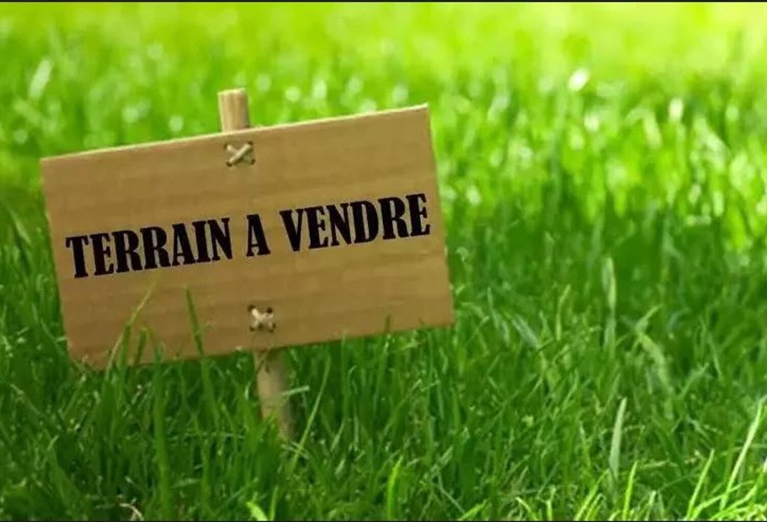 EN EXCLUSIVITÉ. TERRAIN A BATIR 460 M2 DANS LOTISSEMENT — photo 1