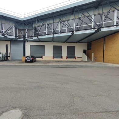 Local industriel  12690 €