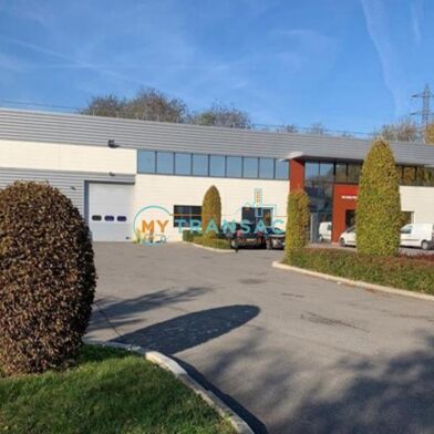 Local industriel  1220 €