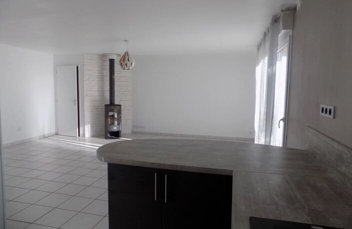 Maison plain-pied 82m² EPANNES — photo 2