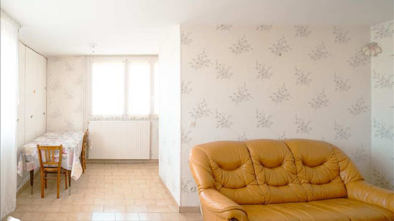 appartement 3 pièces 71 m2 à vendre à Décines-Charpieu (69150)