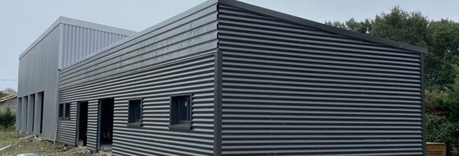 Garage  175 m² à vendre à Castelsarrasin (82100)