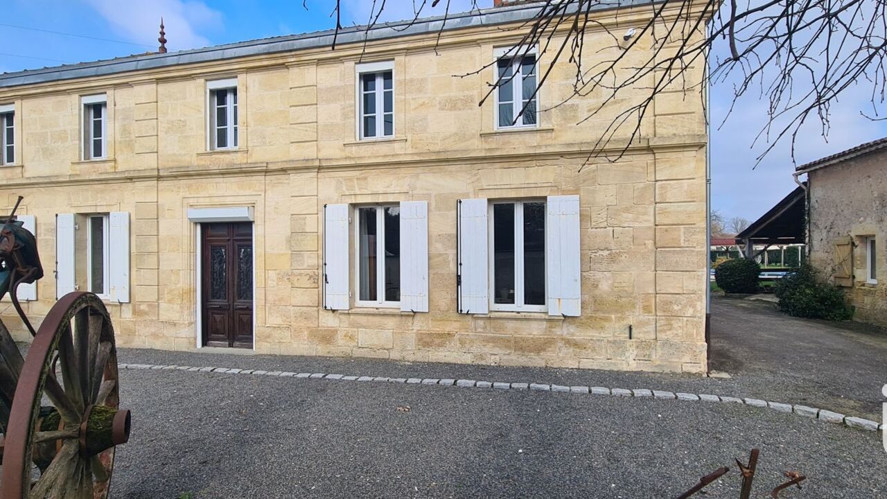 maison 5 pièces 220 m2 à vendre à Saint-Laurent-d'Arce (33240)