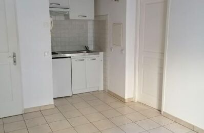 location appartement 430 € CC /mois à proximité de Lourmarin (84160)