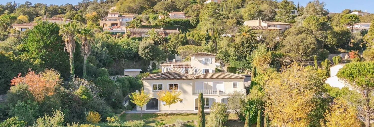 Maison 10 Pièces 280 m² à vendre à Les Adrets-de-l'Estérel (83600)