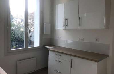 location appartement 790 € CC /mois à proximité de Le Revest-les-Eaux (83200)