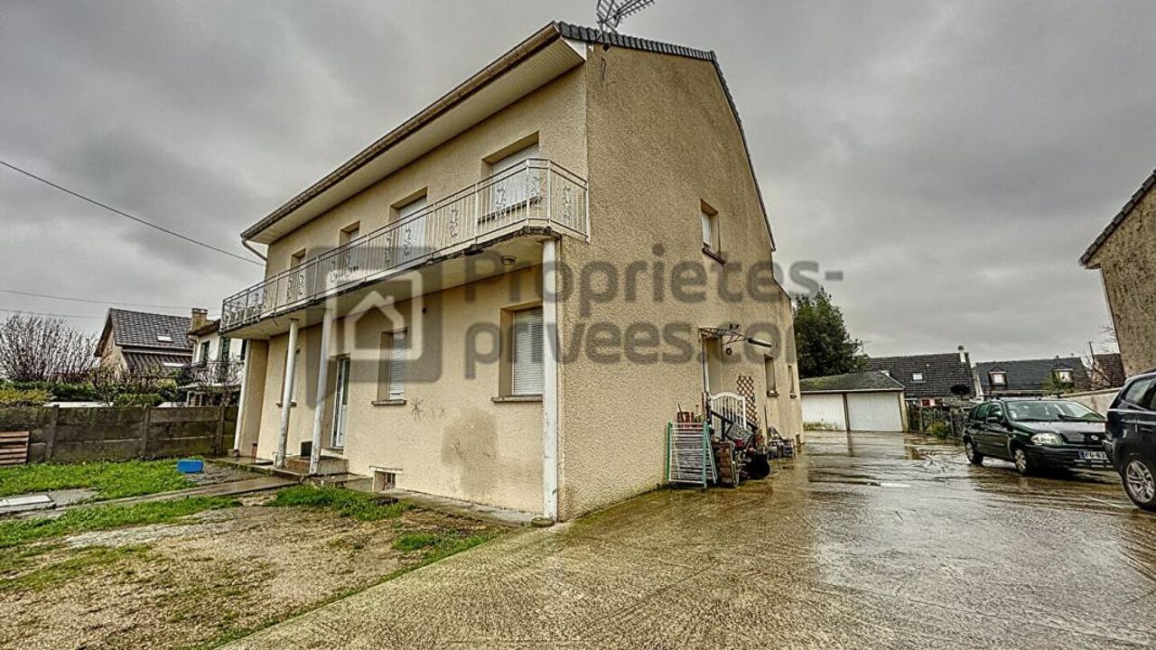 immeuble  pièces 350 m2 à vendre à Roissy-en-Brie (77680)
