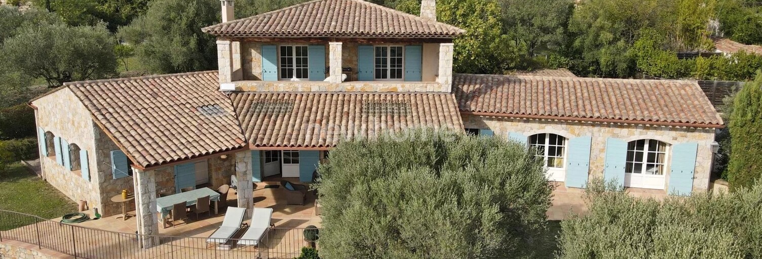 Maison 8 Pièces 205 m² à vendre à Fayence (83440)