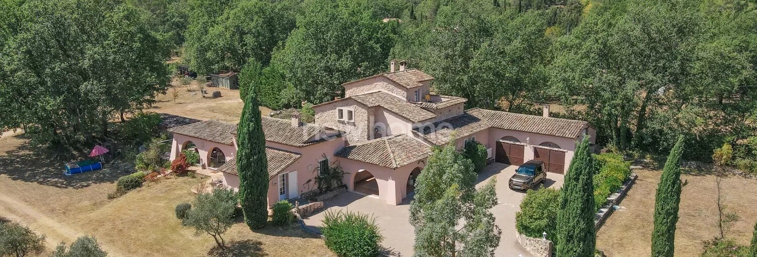 Maison 8 Pièces 250 m² à vendre à Fayence (83440)
