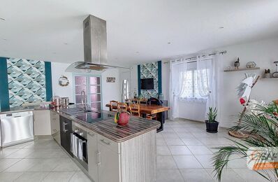 vente maison 176 000 € à proximité de Montsûrs (53150)
