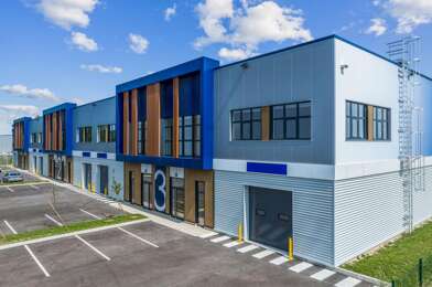 Local industriel  5330 €