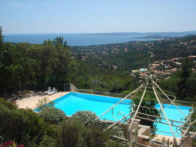 appartement vue panoramique sur la mer — photo du bien