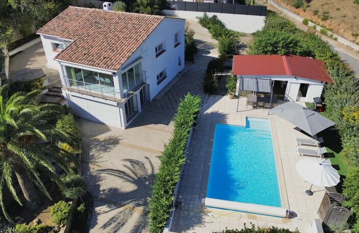 Villa avec vue mer, piscine, pool house et terrain de pétanque — photo 2