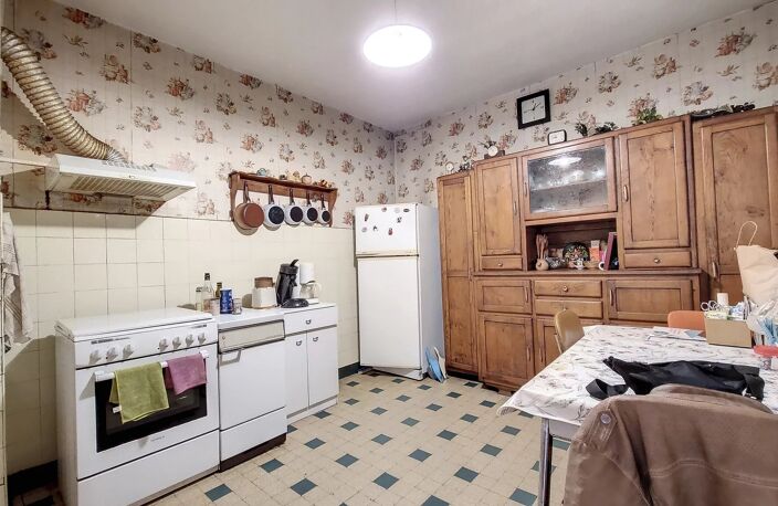 PROXIMITE PLANOISE MAISON A RENOVER DE 150 M² — photo 4