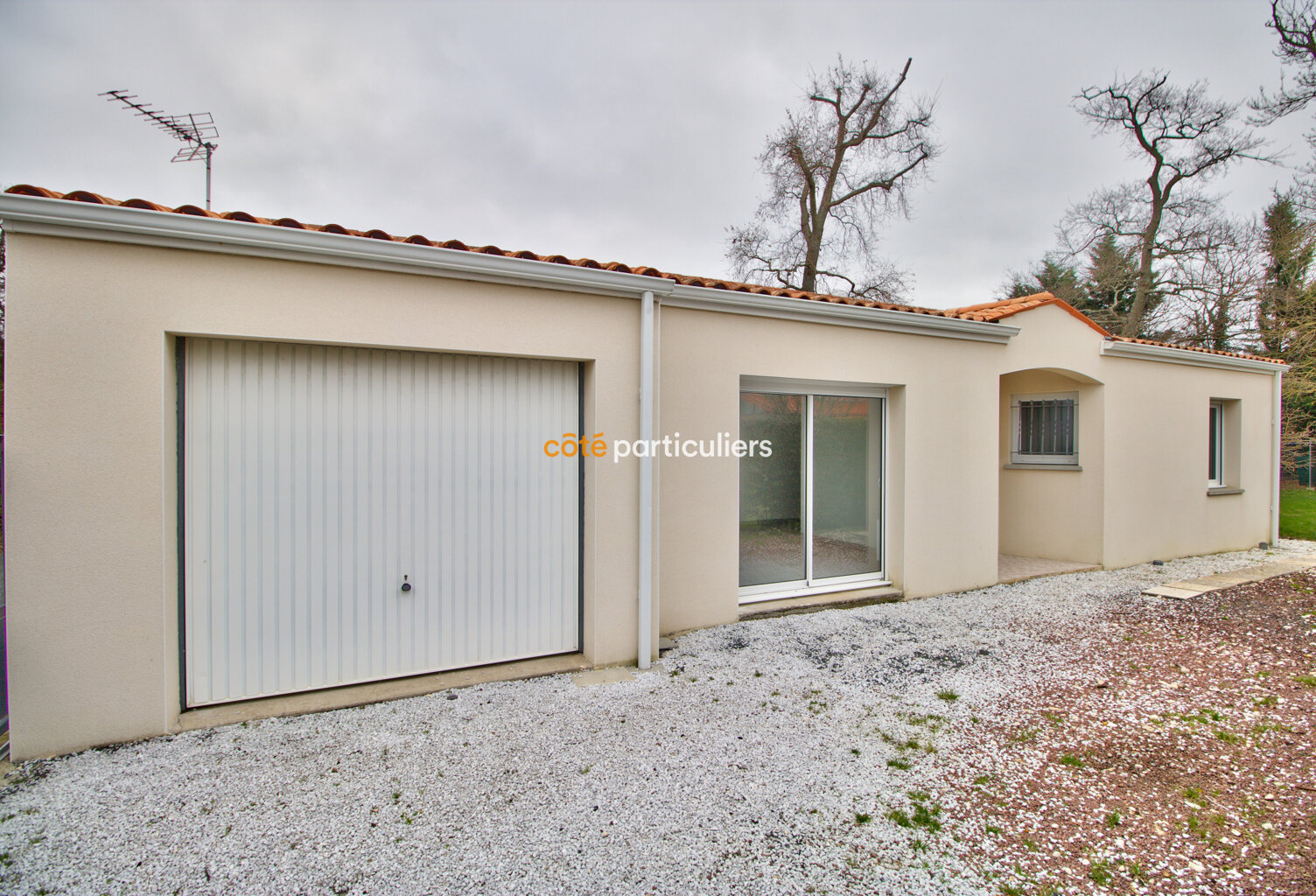 Plain-pied dans secteur calme — photo 1