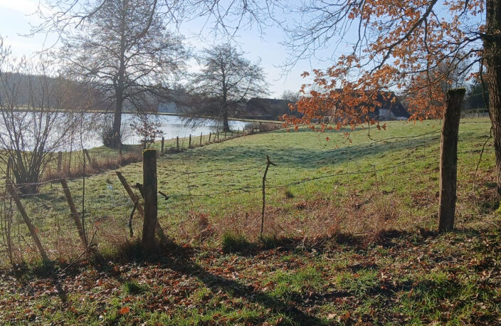 Vente terrain constructible de 10,08 ares Angeot 78 000 euro — photo 5