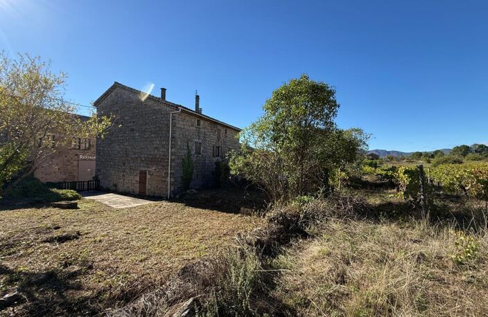 Mas en pierre avec terrain attenant — photo 3