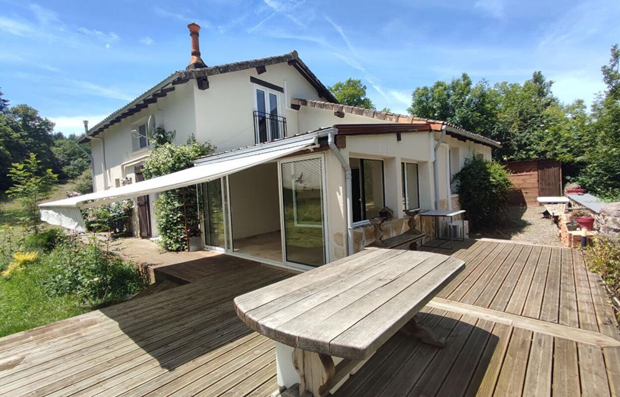 maison 8 pièces 152 m2 à vendre à Exideuil-sur-Vienne (16150)