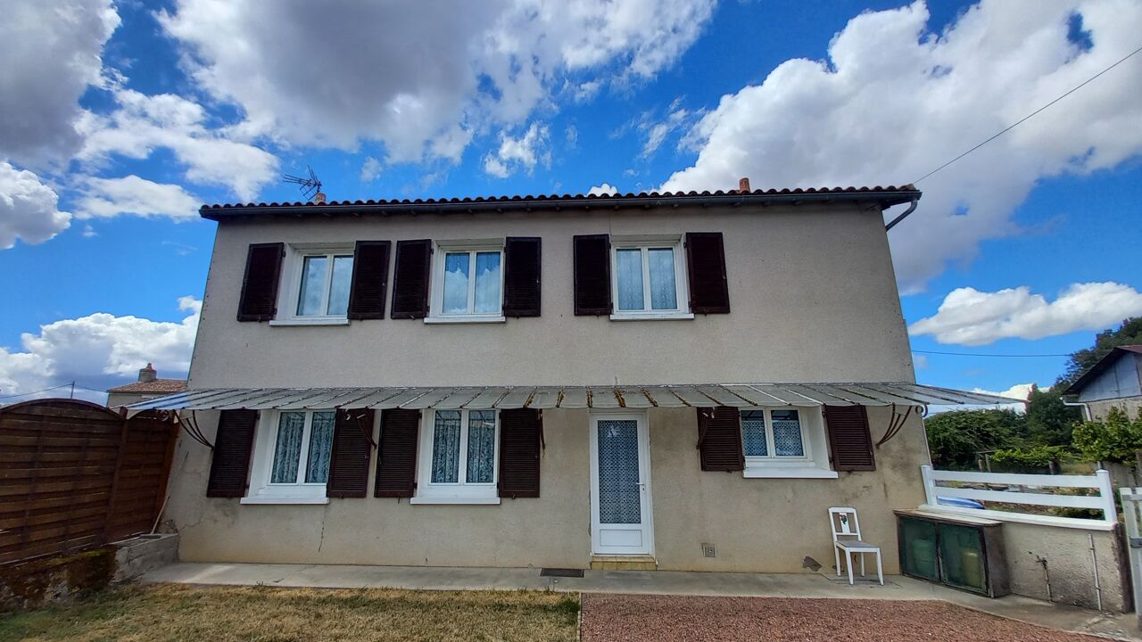 maison 4 pièces 82 m2 à vendre à Coulonges-Thouarsais (79330)