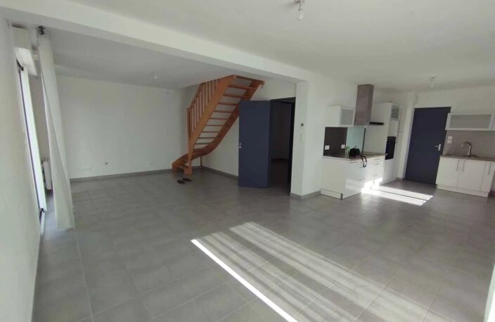 A LOUER MAISON TREMUSON — photo 2