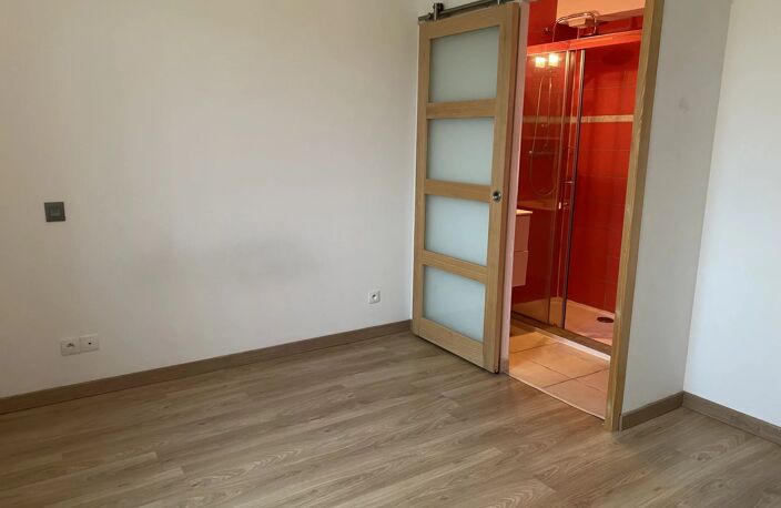 A LOUER MAISON TREMUSON — photo 4