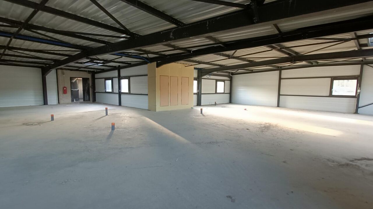 immeuble  pièces 250 m2 à vendre à Amplepuis (69550)