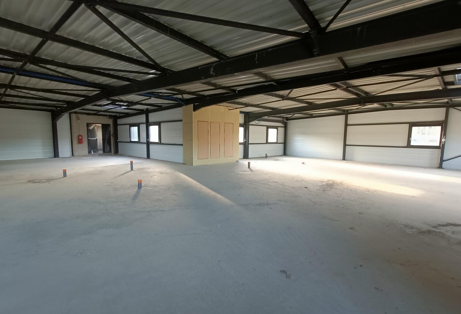 Vente immeuble  250 m² Amplepuis (69550) — photo 1