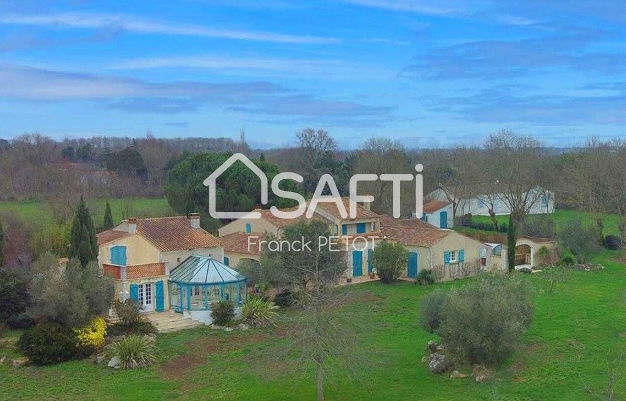 maison 11 pièces 317 m2 à vendre à Saint-Cyr-en-Talmondais (85540)