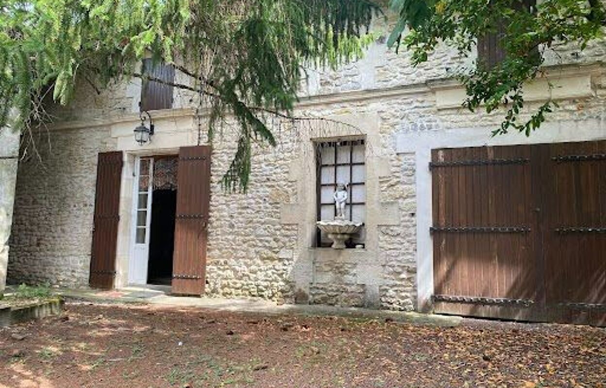 maison 10 pièces 275 m2 à vendre à Corme-Écluse (17600)