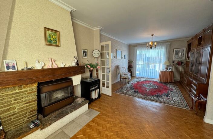 VENTE : maison 5 pièces (111 m²) à SAINT JUNIEN — photo 4