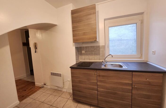 IMMEUBLE DE RAPPORT 4 LOTS - PROCHE REIMS. — photo 4