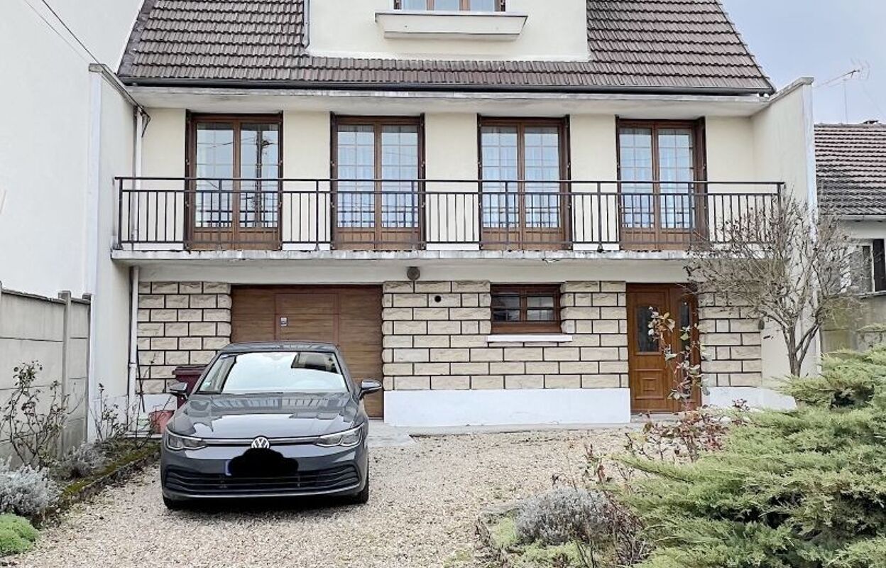 maison 5 pièces 150 m2 à vendre à Montfermeil (93370)