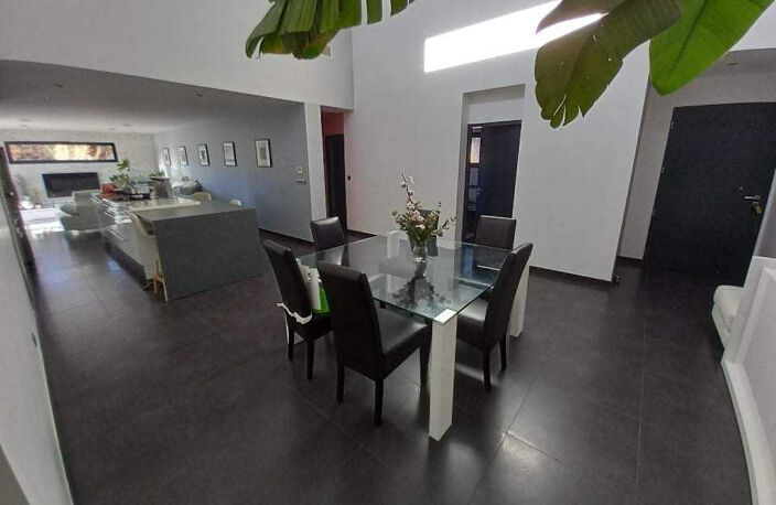 VILLA 3 faces - Plain pied 4 pièces -139 m² - Garage — photo 4