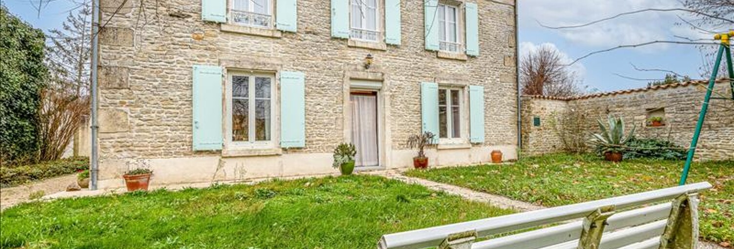 Maison 6 Pièces 136 m² à vendre à Saint-Hilaire-la-Palud (79210)