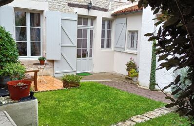 vente maison 334 500 € à proximité de Puyréaux (16230)