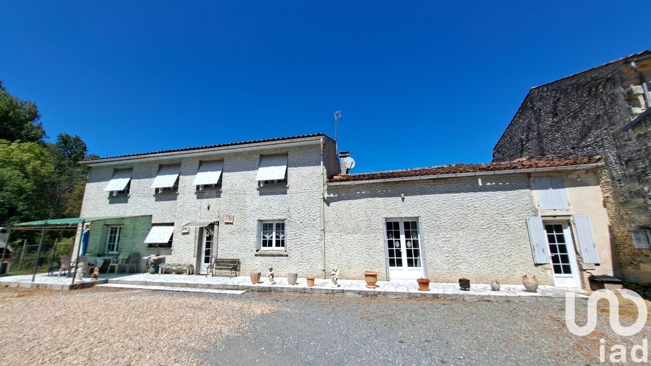 maison 6 pièces 178 m2 à vendre à Gensac-la-Pallue (16130)