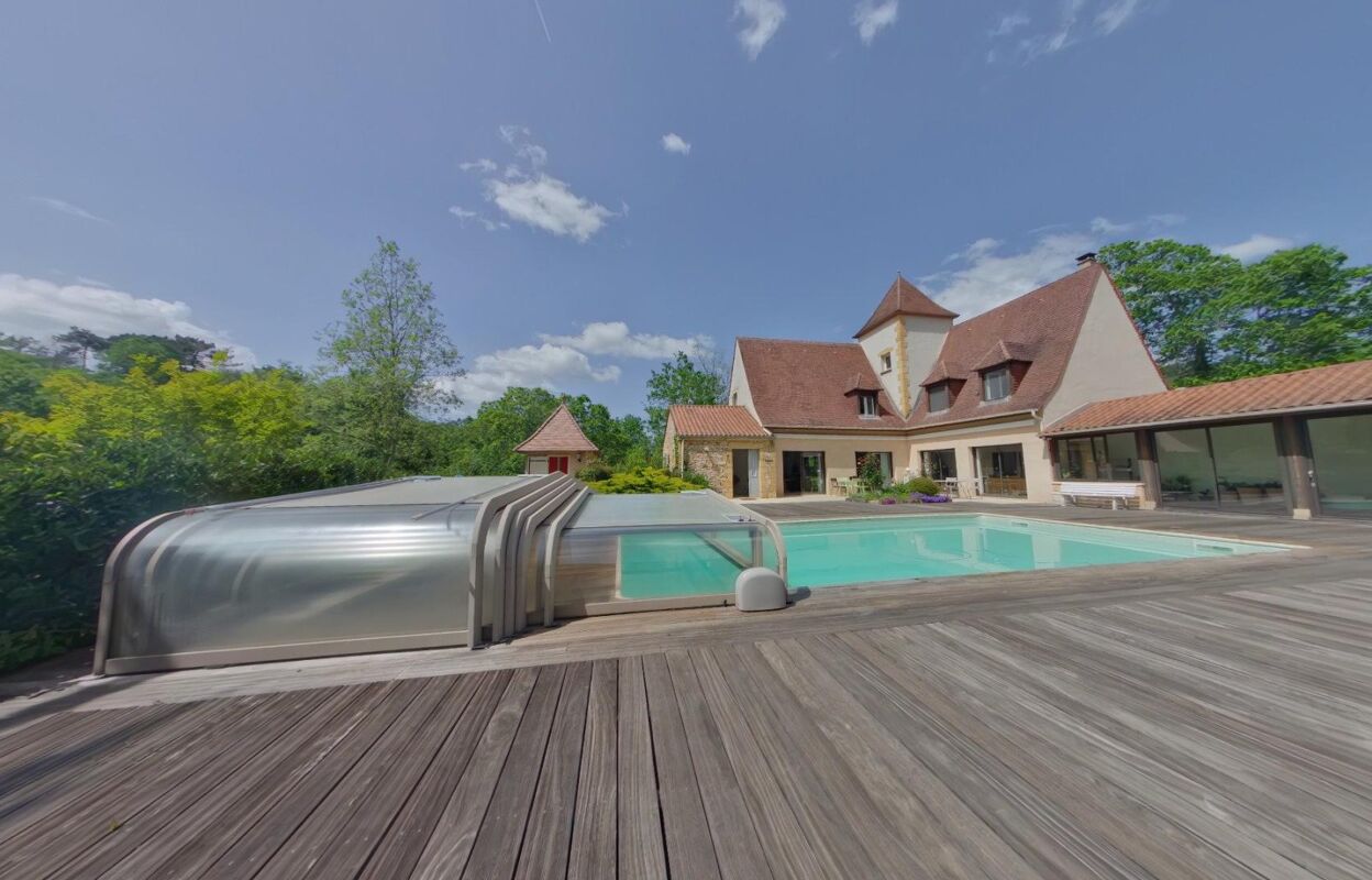 maison 10 pièces 300 m2 à vendre à Villefranche-du-Périgord (24550)