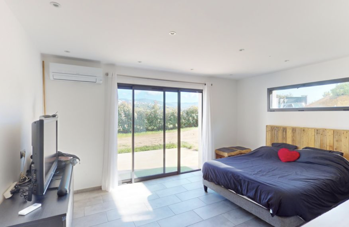 APPARTEMENT 111 M2 AVEC TERRAIN PRIVATIF - PORTICCIO — photo 3