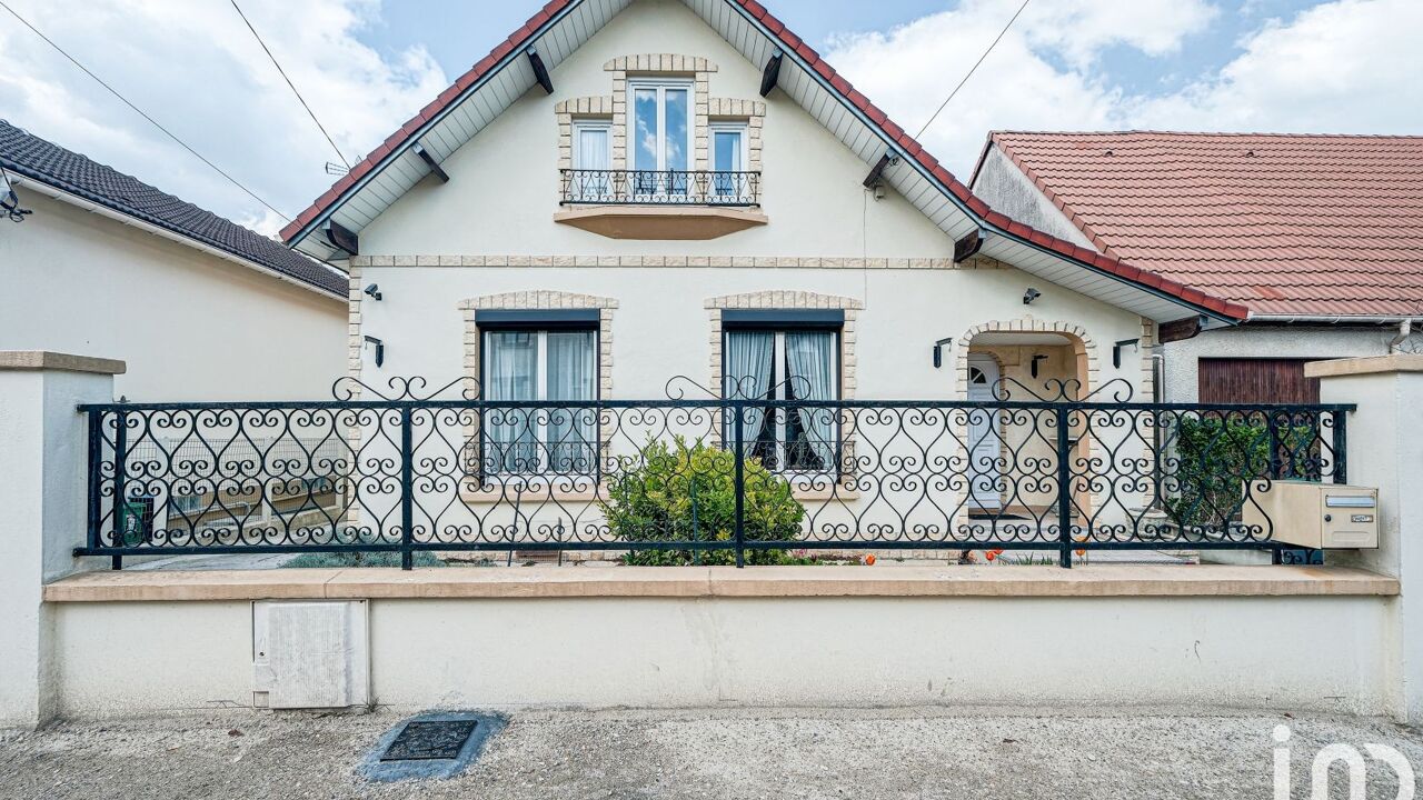 maison 4 pièces 82 m2 à vendre à Tremblay-en-France (93290)
