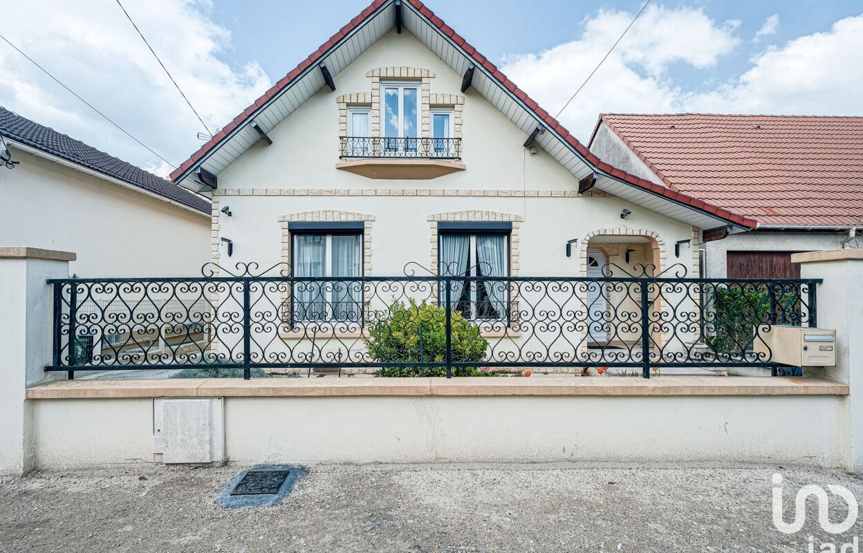 maison 4 pièces 82 m2 à vendre à Tremblay-en-France (93290)