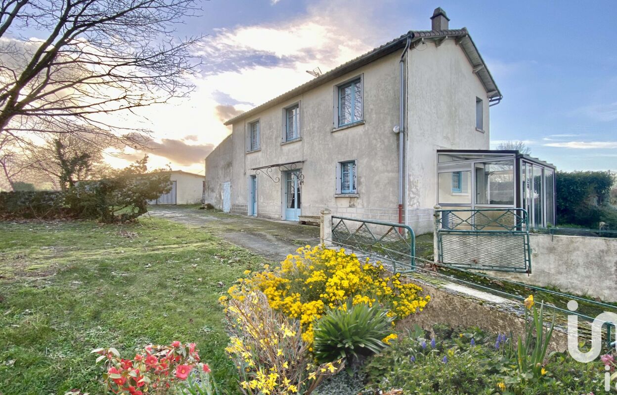 maison 5 pièces 110 m2 à vendre à Puy-de-Serre (85240)