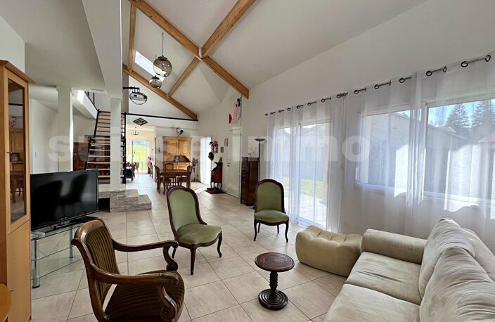 Maison - 9 pièce(s) - 275 m2 — photo 3