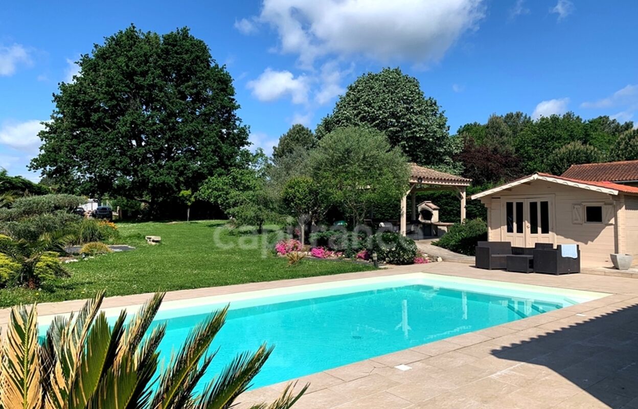 maison 7 pièces 222 m2 à vendre à Ambarès-Et-Lagrave (33440)