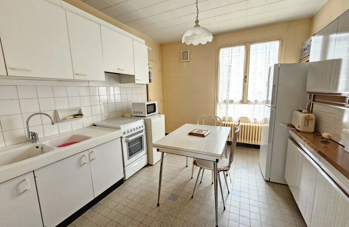 A 5 MINUTES CENTRE VILLE BOURG — photo 4