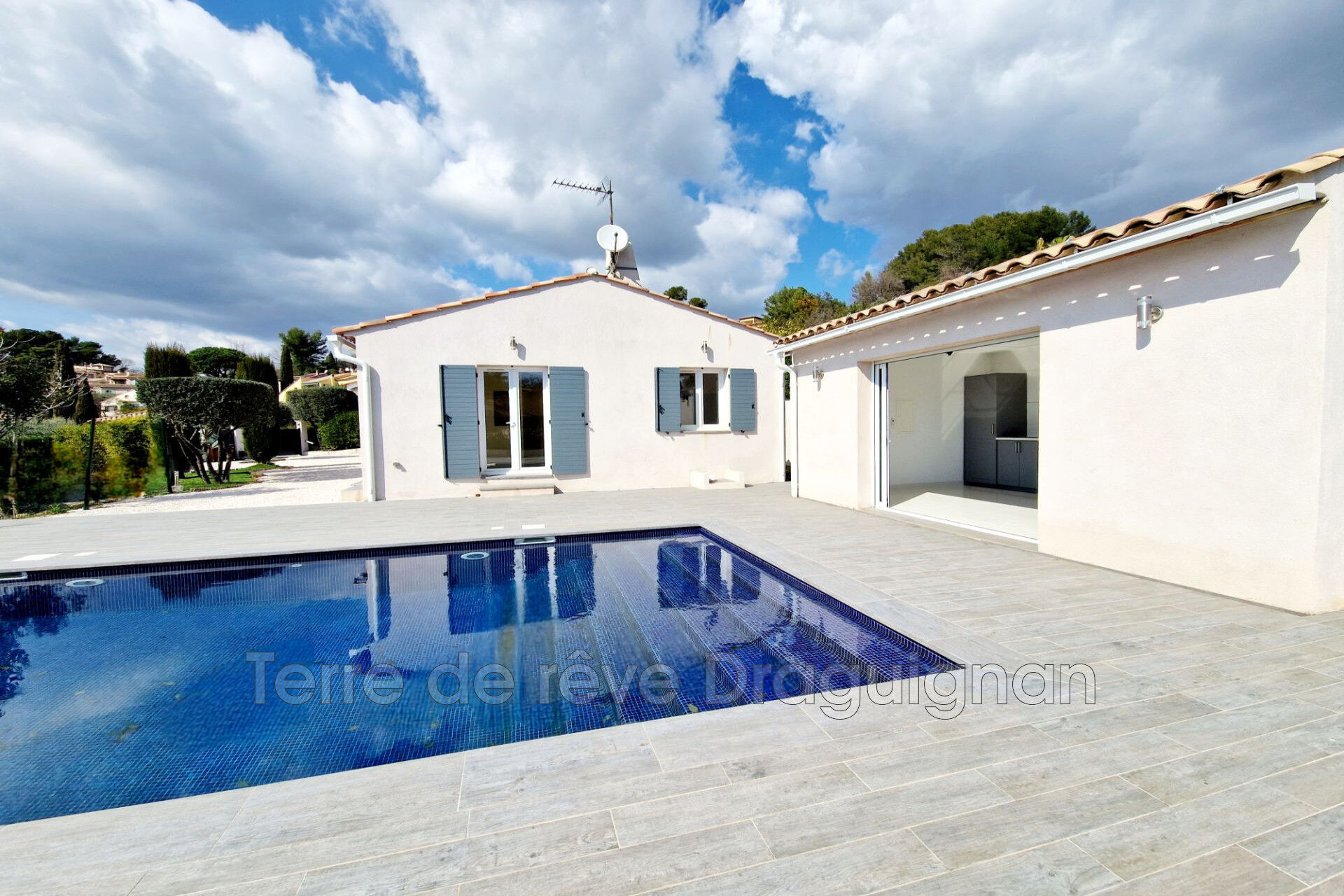 Villa / Maison  T6 à vendre Draguignan 83300
